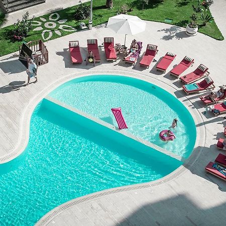 Royal Palace Aparthotel Lezhë Esterno foto